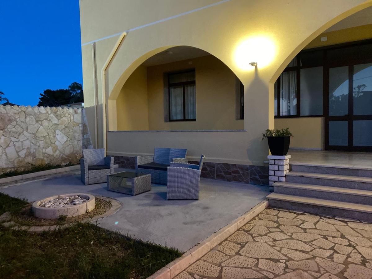 Orlando Vacanze Camere Ериче Екстер'єр фото