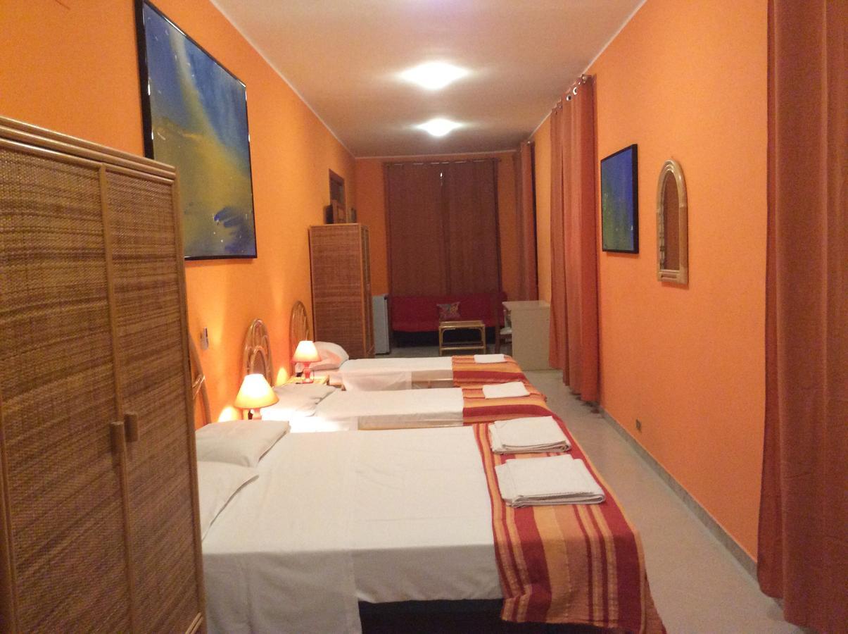 Orlando Vacanze Camere Ериче Екстер'єр фото